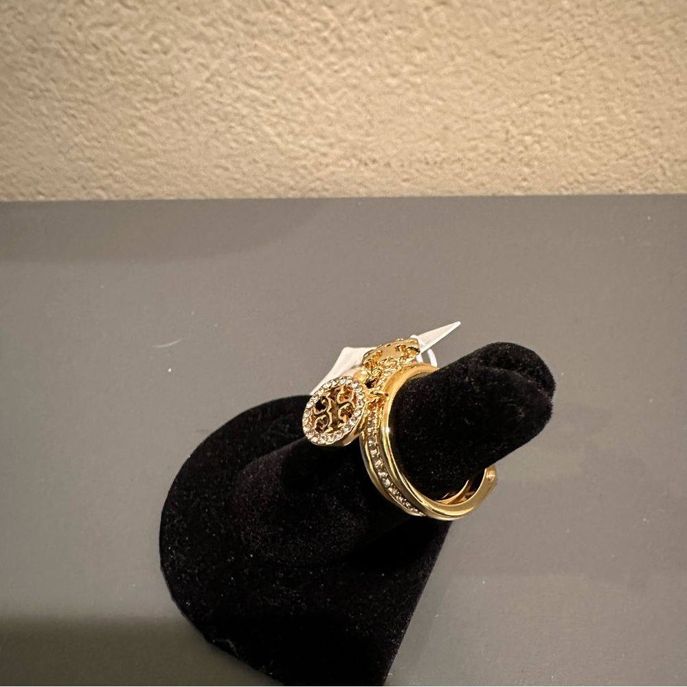 Tory Burch Icon Pavé Charm Ring with Gold Logo, double T, and Pearl Charm - Picture 3 of 5